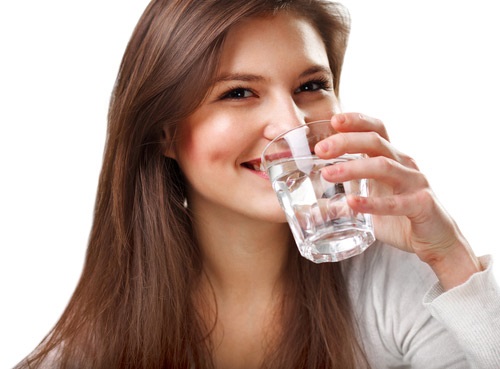 7 Phương pháp uống nước “Lợi bất cập hại”